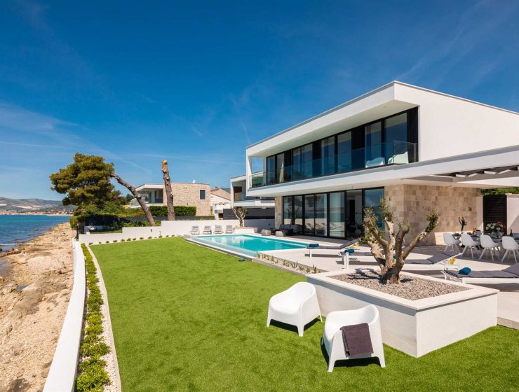 Оренда вілл та бронювання готелів