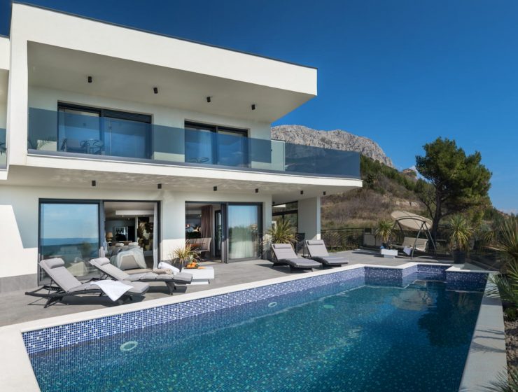 Оренда вілл та бронювання готелів