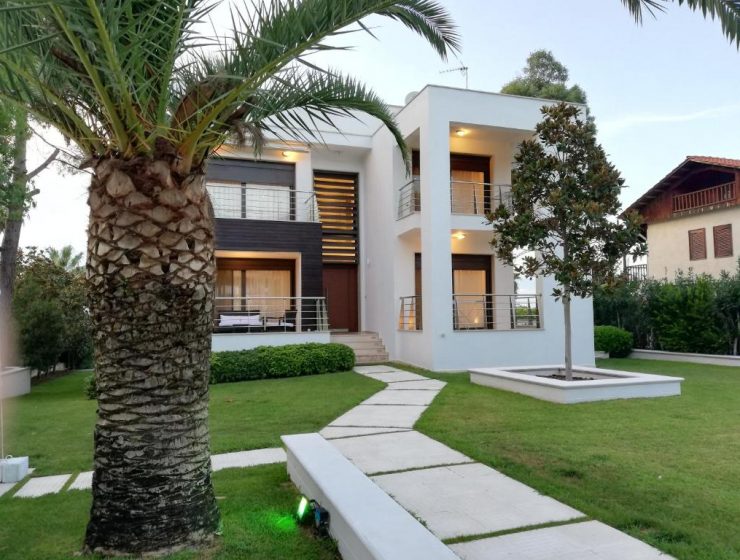 Оренда вілл та бронювання готелів