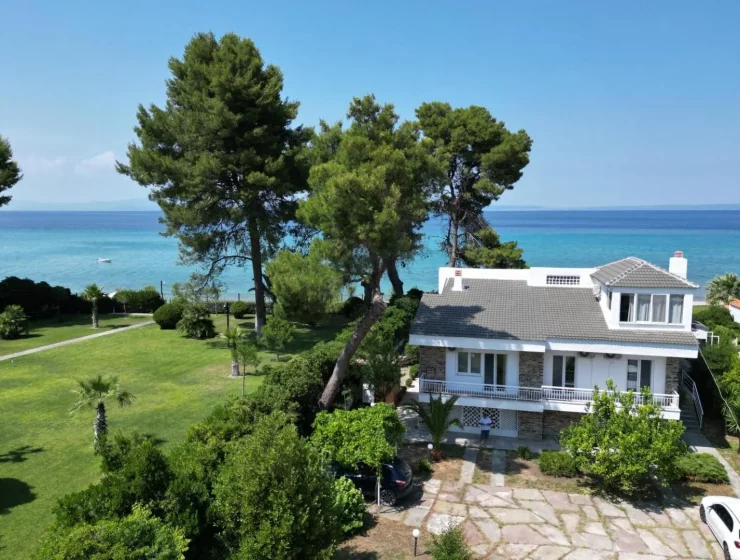 Оренда вілл та бронювання готелів