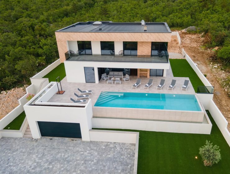 Оренда вілл та бронювання готелів