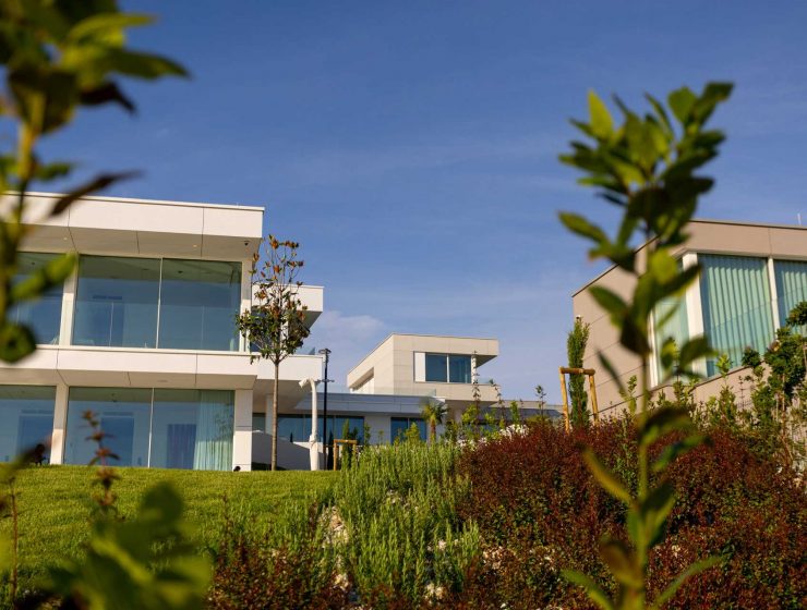 Оренда вілл та бронювання готелів