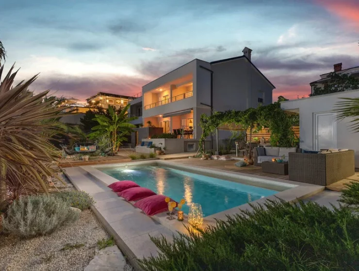 Оренда вілл та бронювання готелів