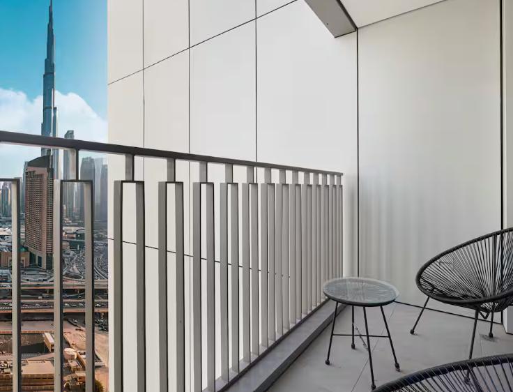 Downtown Views II – Luxury Apartment with Unmatched Skyline Views