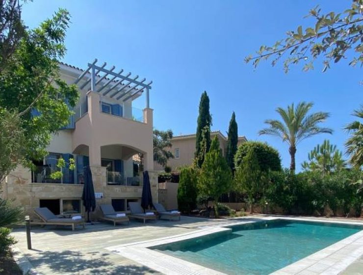 Оренда вілл та бронювання готелів