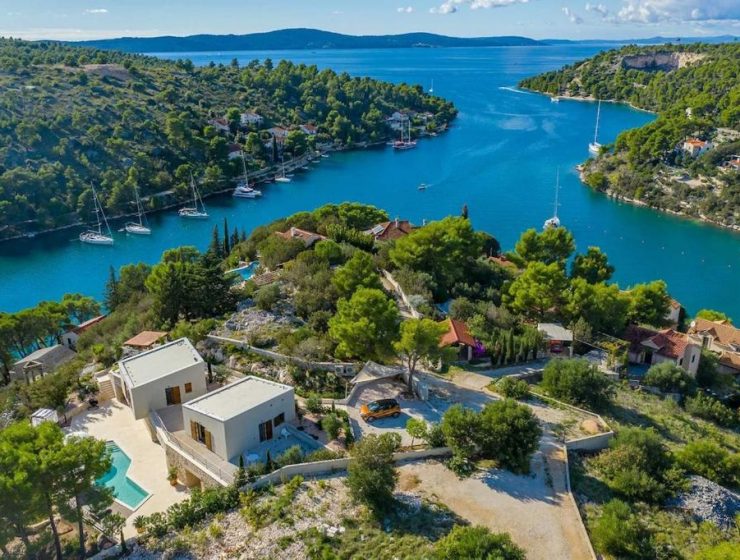 Оренда вілл та бронювання готелів