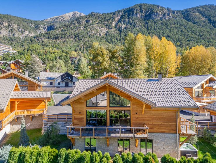 Оренда вілл та бронювання готелів