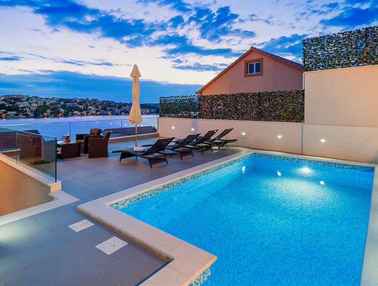 Оренда вілл та бронювання готелів