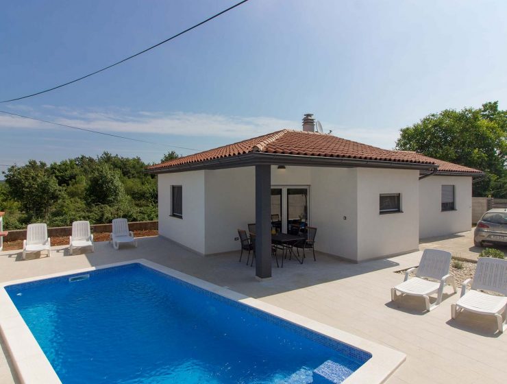 Оренда вілл та бронювання готелів