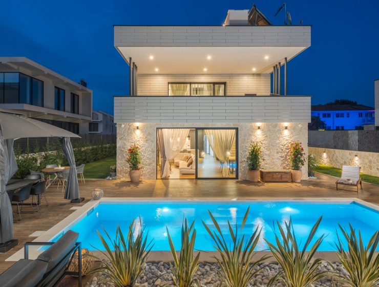 Оренда вілл та бронювання готелів