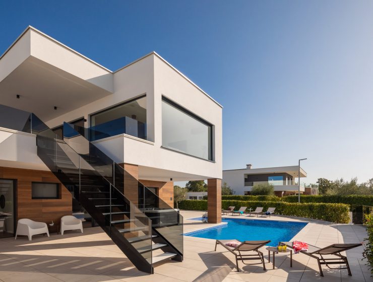 Оренда вілл та бронювання готелів