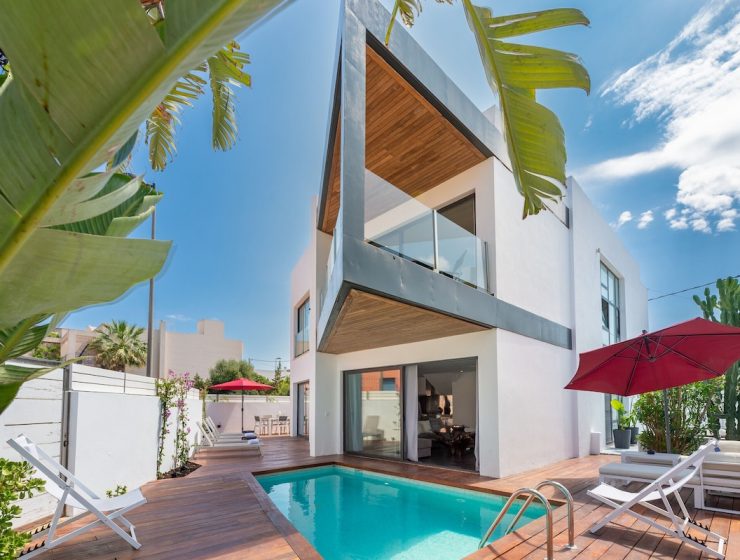 Оренда вілл та бронювання готелів