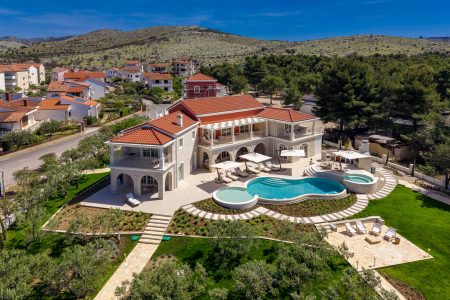 Villa-129357