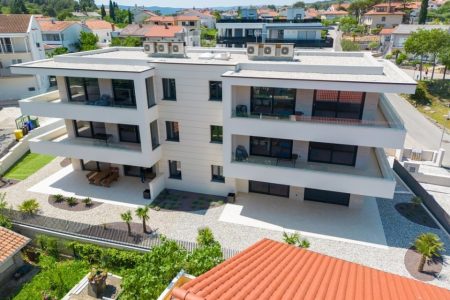 Apartment-151224